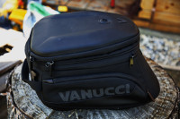 Vanucci tank torba