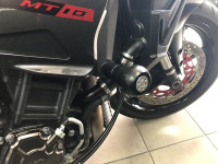 YAMAHA MT-10 CRASH PROTEKTORI -CRASH BOBBINS  -SLIDERS  - GLJIVE