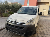 Citroen Berlingo 1.6 BlueHDi 100KS - 3 Sjedala
