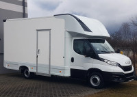 Iveco Daily niskopodni kontejner 4,43 × 2,23 × 2,42 m s klimom – trgov
