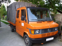 Mercedes Benz 208D 