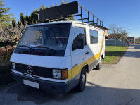 Mercedes MB100D