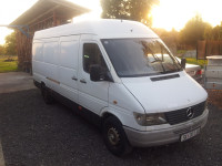 MERCEDES SPRINTER 312 D KOMBI ZATVORENI