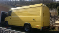 Mercedes Vario 815