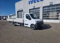 Renault Master s duplim stražnjim kotačima, otvorena platforma 5300 mm