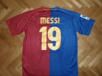 Barcelona  Messi 19