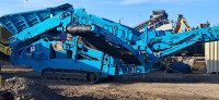 Powerscreen Warrior 1400X. 
Sa fingerima  i čeličnom  trakom u bunkeru