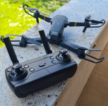 Mini dron s HD kamerom