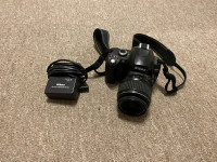 Digitalni fotoparat DSLR Nikon D40 + objektiv Nikkor 18-55