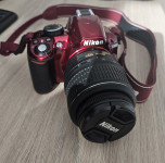 Nikon D3100 u kompletu sa dva objektiva (crveni)