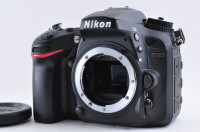 Nikon D7200 + Tamron 17-50/2,8 + grip + dvije baterije i zaštita