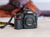 Nikon D850, samo 29810 okidanja!