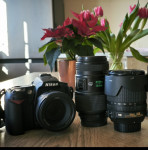 Nikon D90, 3529 okidanja,NOV!,18-105mm, 70-300mm, 100mm macro, Lowepro