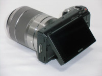 Sony NEX-5 + 18-55mm (156 okidanja) - kao NOV