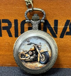 Sat đepni medaljon (motiv motocikla)