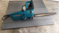 PRODAJE SE ELEKTRIČNA PILA BLACK +DECKER