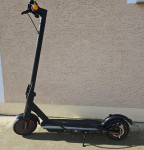 Elektricni romobil star 6 mj