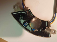 AVR regulator napona generatora