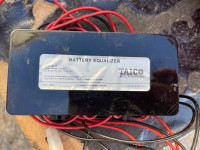 Battery equalizer regulator napona