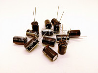 Kondenzator 4700uF / 6,3V Elko radial