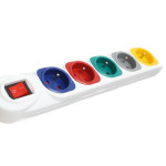 PRODUŽNI KABEL (1,5m) S 5 UTIČNICA I PREKIDAČEM - NOVO!