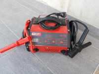 Njemački punjač akumulatora ULTIMATE SPEED ULG kao nov