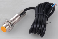 SENZOR MAGNET M12 DC 0-12V 2 ŽICE PROLAZNI SIGNAL NO
