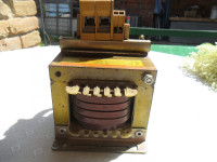 TRAFO 220 V u 5V, 0,35 Kw, 50 Hz, 70 A, 5,5 Kg, MIJENJAM ZA 24V 300W