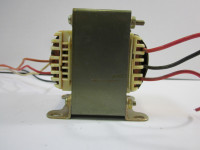 TRANSFORMATOR 100W PRIMAR 240V (OSIJEK)