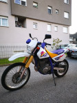 Suzuki DR650 648 cm3