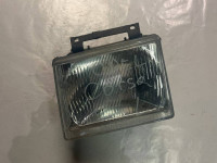 0147408 7R0147408 - PREDNJE SVJETLO LIJEVO LIJEVO OPEL CORSA