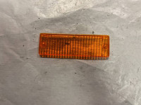 05041100 - PLASTIČNI POKLOPAC ŽMIGAVACA BMW 3 E30 FIFFT