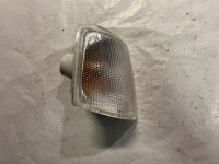 20.416.000 - PREDNJI DESNI ŽMIGAVAC OPEL CORSA
