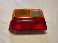 2724.674.1 - LIJEVO STRAŽNJE SVJETLO FORD ESCORT ORION 3 III