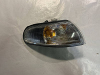 3753.603.1 - PREDNJI DESNI ŽMIGAVAC MAZDA 626 IV TYC