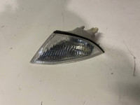 4105.602.1 - PREDNJI LIJEVI ŽMIGAVAC MITSUBISHI CARISMA TYC