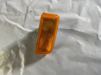 42652 R6 - PREDNJI LIJEVI POKAZIVAČ SMJERANJA OPEL CORSA A