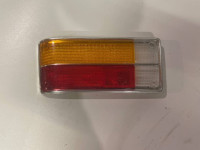 43325R7 - POKLOPAC STRAŽNJEG SVJETLA STRAŽNJI LIJEVI OPEL ASCONA A SWF