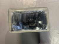 76 BG 13006 A3A - PREDNJE DESNO FARNO SVJETLO DESNO P FORD TAUNUS