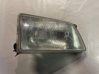 90181003 - PREDNJE DESNO DESNO PREDNJE SVJETLO OPEL KADETT E