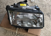 AUDI 100 desno svjetlo desno prednje svjetlo 441-1113R 1990-1994