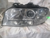 Audi A4(B6/B7) Prednji ljevi far HELLA