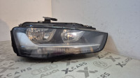 Audi A4 B8 8K0941004AB Facelift far desni