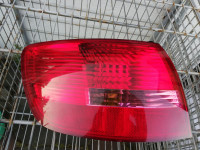 AUDI A6 C6 4F KARAVAN ZADNJE LAMPE KOMPLET