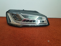 Audi a8 Matrix desni far