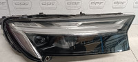 Audi Q7 4M FL lift prednji desni far