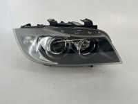 BMW 3 E90 E91 DESNI XENON FAR 6942738