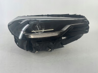 BMW M2 G42 USA DESNI FULL LED FAR 9501486