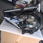 Citroen C4 020-2024 prednji lijevi far prodajem