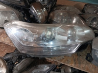 Citroen C5 Xenon prednji farovi